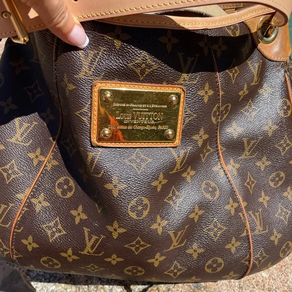 Louis Vuitton Galliera pm - Picture 4 of 16